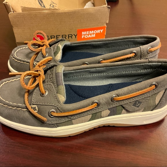 SPERRY shoes - Picture 1 of 5